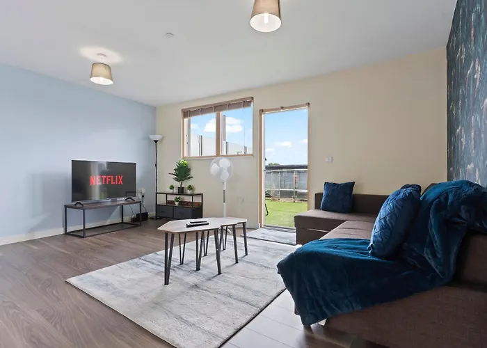 Retreat Private Rooftop 3 Bedroom Apartment