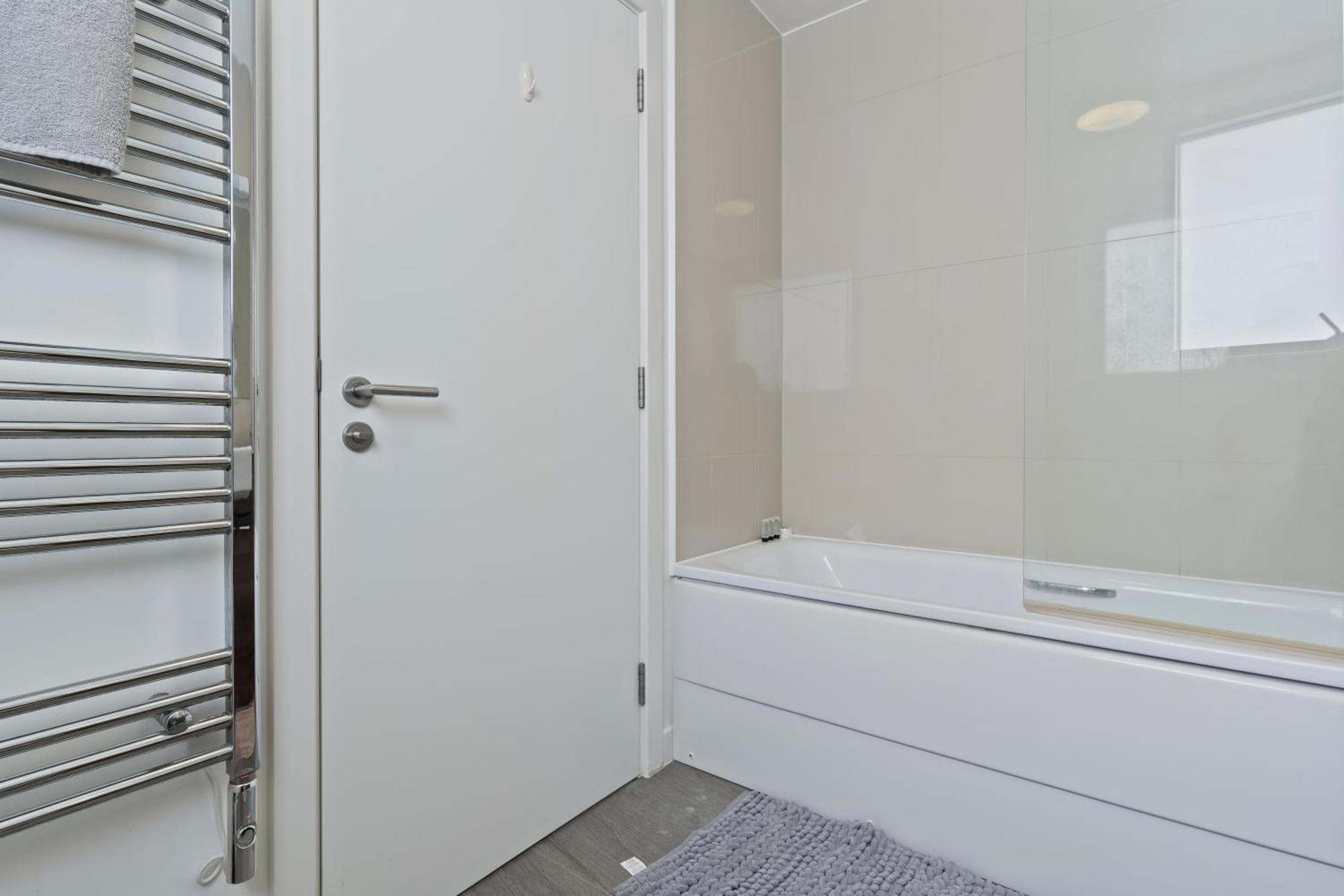 Retreat Private Rooftop 3 Bedroom